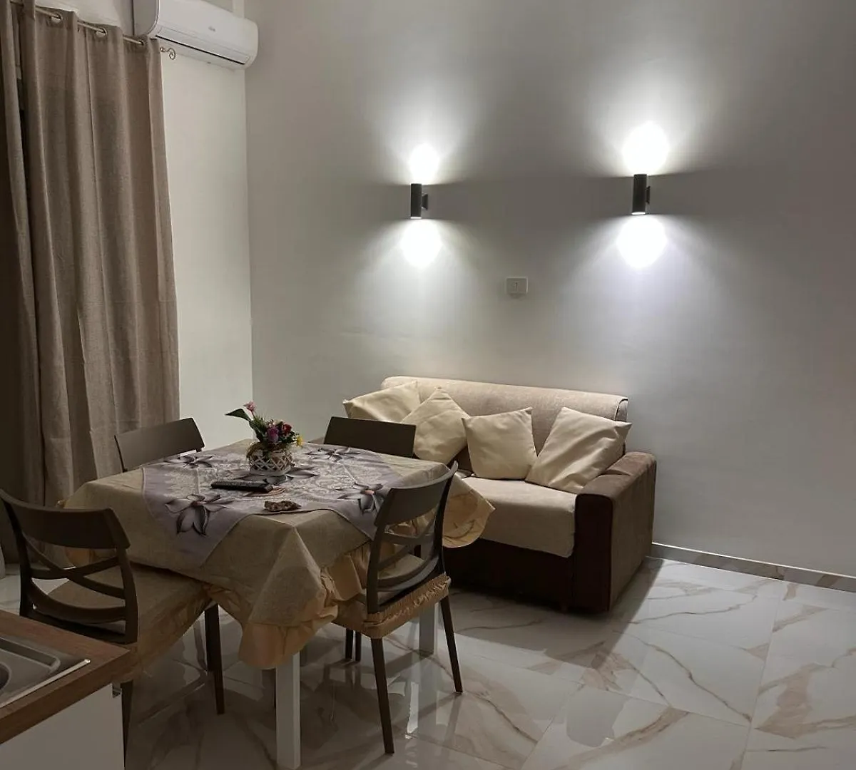 Vincent House Apartment Naples